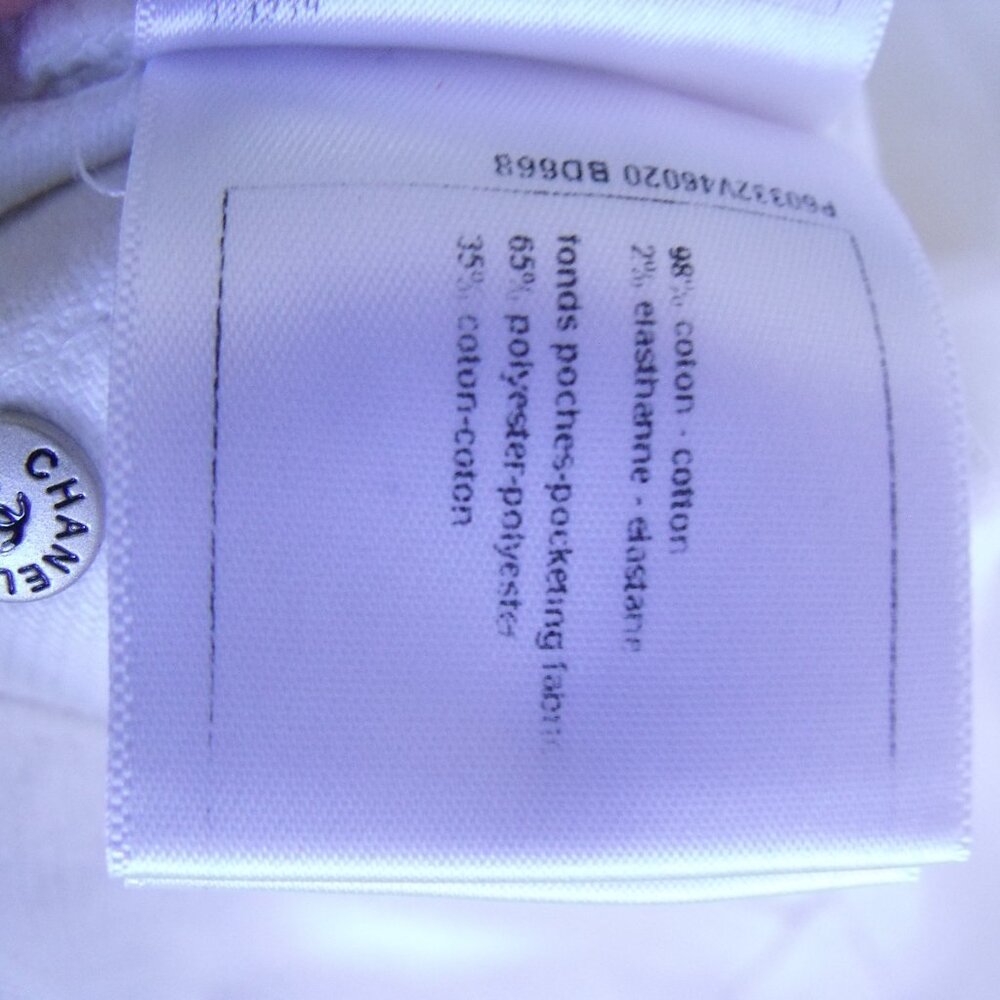 Chanel Cropped Jeans CC Buttons - Picture 11 of 15